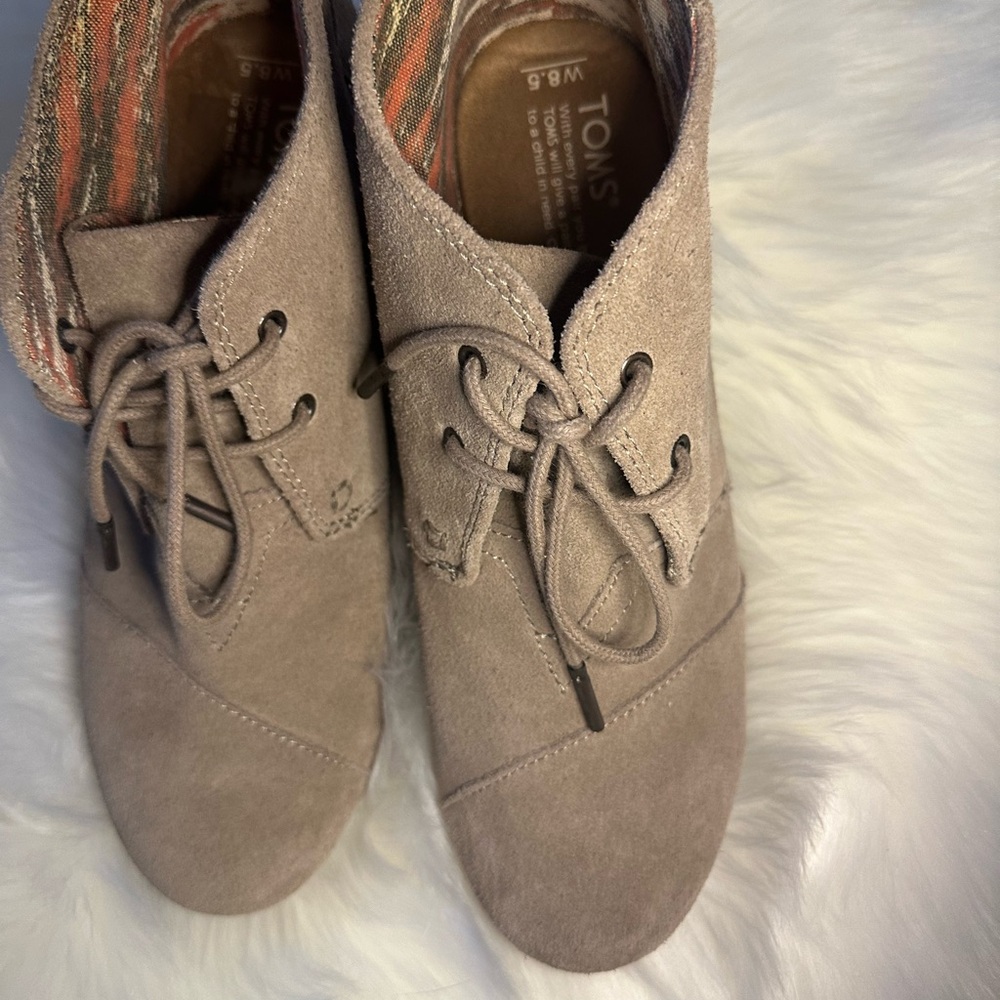 Toms Tan Ankle Booties Suede Casual